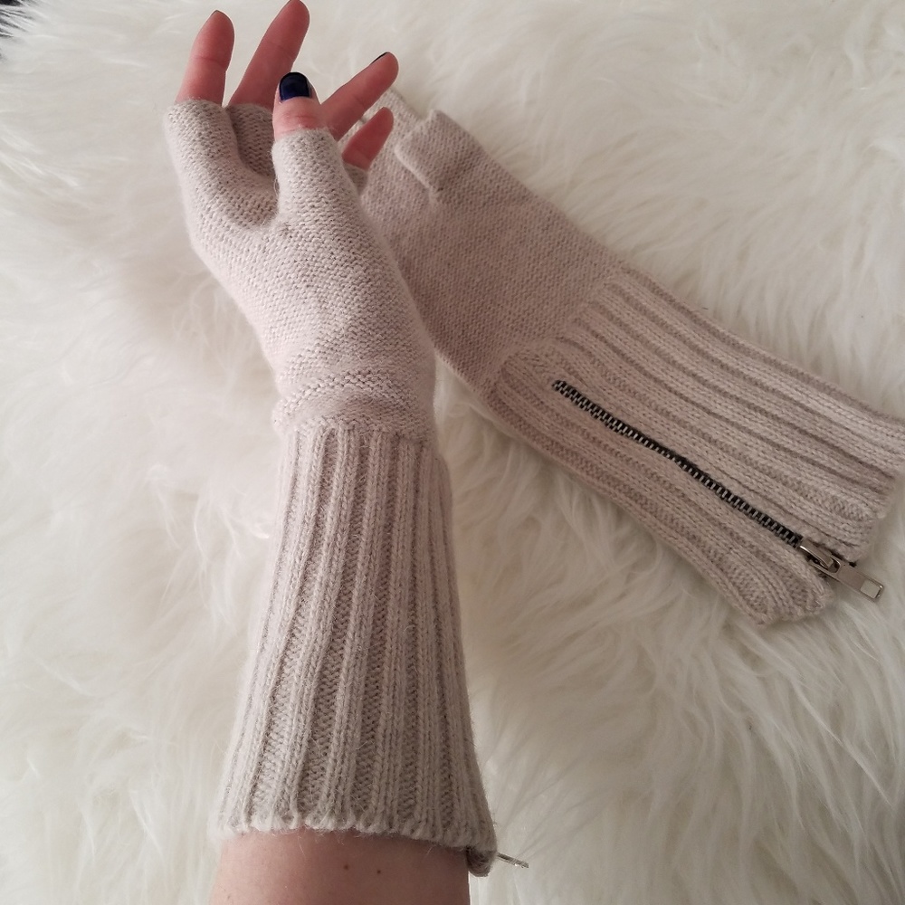Cream  Color Wool Fingerless Gloves